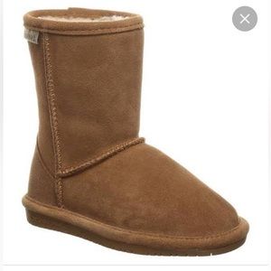 EUC Bearpaw Emma suede boots